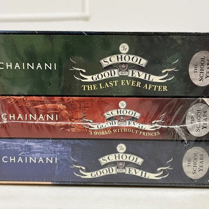 The School for Good and Evil Series 3-Book Paperback Box Set: Books 1-3